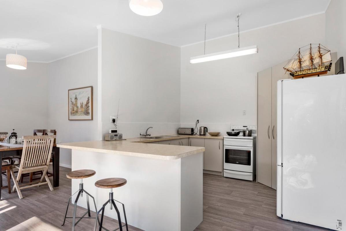 Kereru Retreat - Matakana Holiday Home エクステリア 写真
